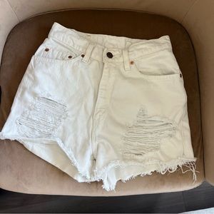 VINTAGE CUT OFF WHITE LEVIS. Fits like an XS/small size 24.
